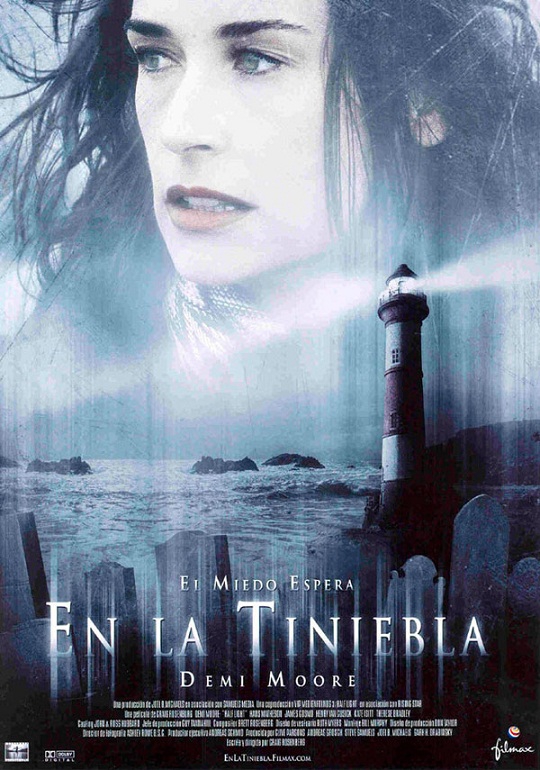 En la tiniebla (2006)